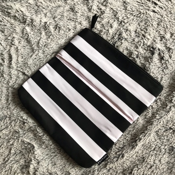 NWOT, Sephora magnetic clutch - Picture 2 of 3